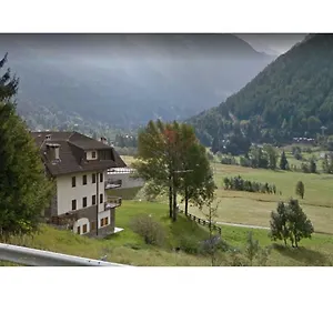 Grande Casa Di Famiglia Temù
